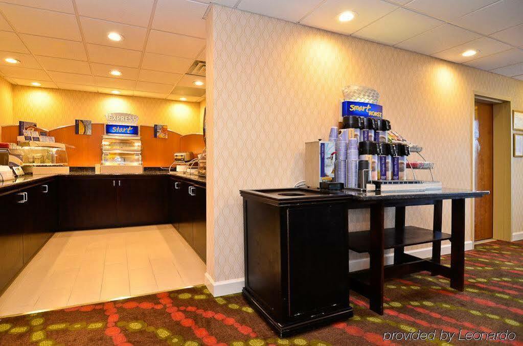 Holiday Inn Express Atlanta-Stone Mountain By Ihg Exterior photo